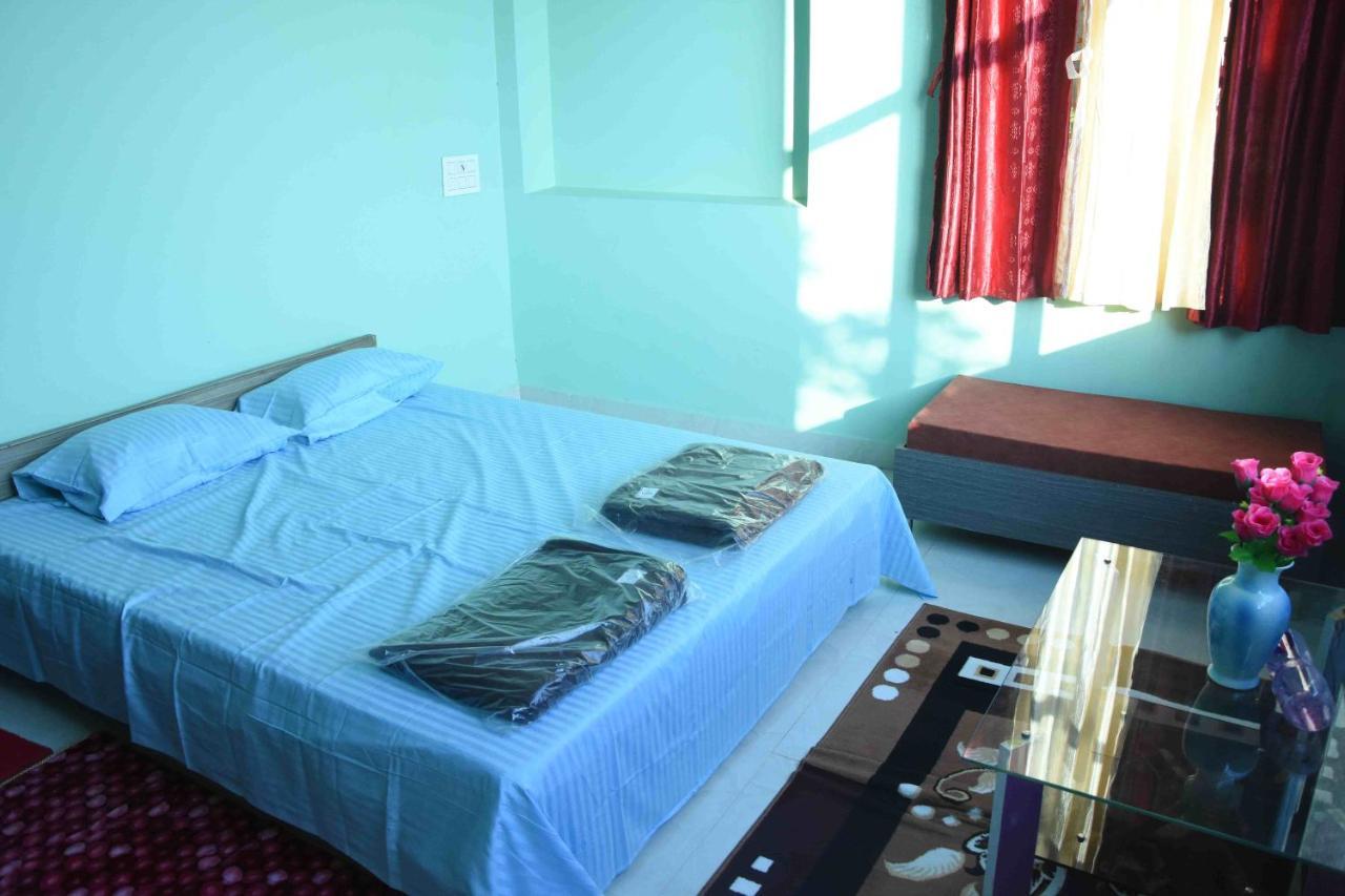 H P Homestay Dharwad Eksteriør billede